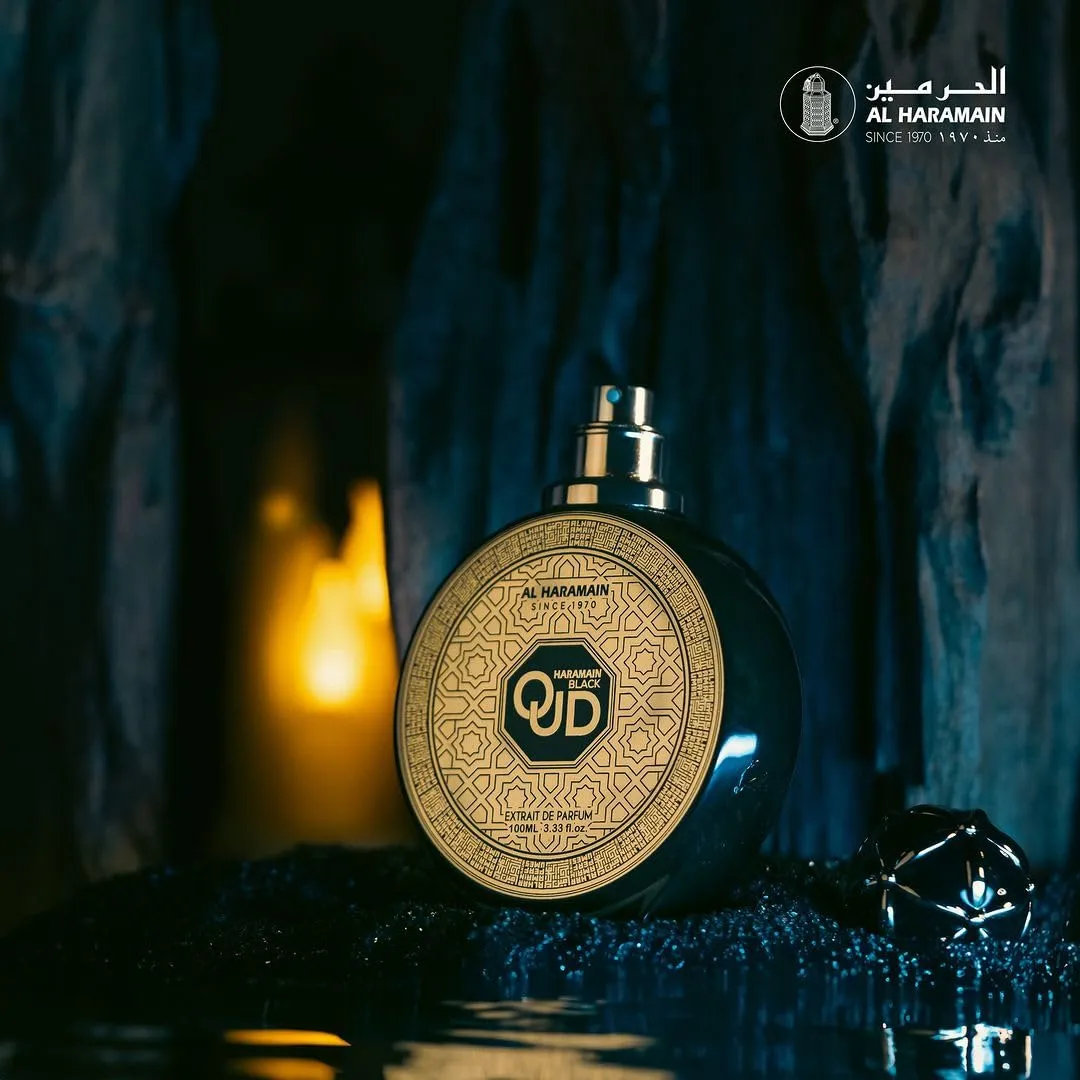 Al Haramain Black Oud - Perfume for Women and Men - Enigmatic and Sophisticated Fragrance with Cardamom, Amber, and Tonka Beans - 100 ml EDP Spray