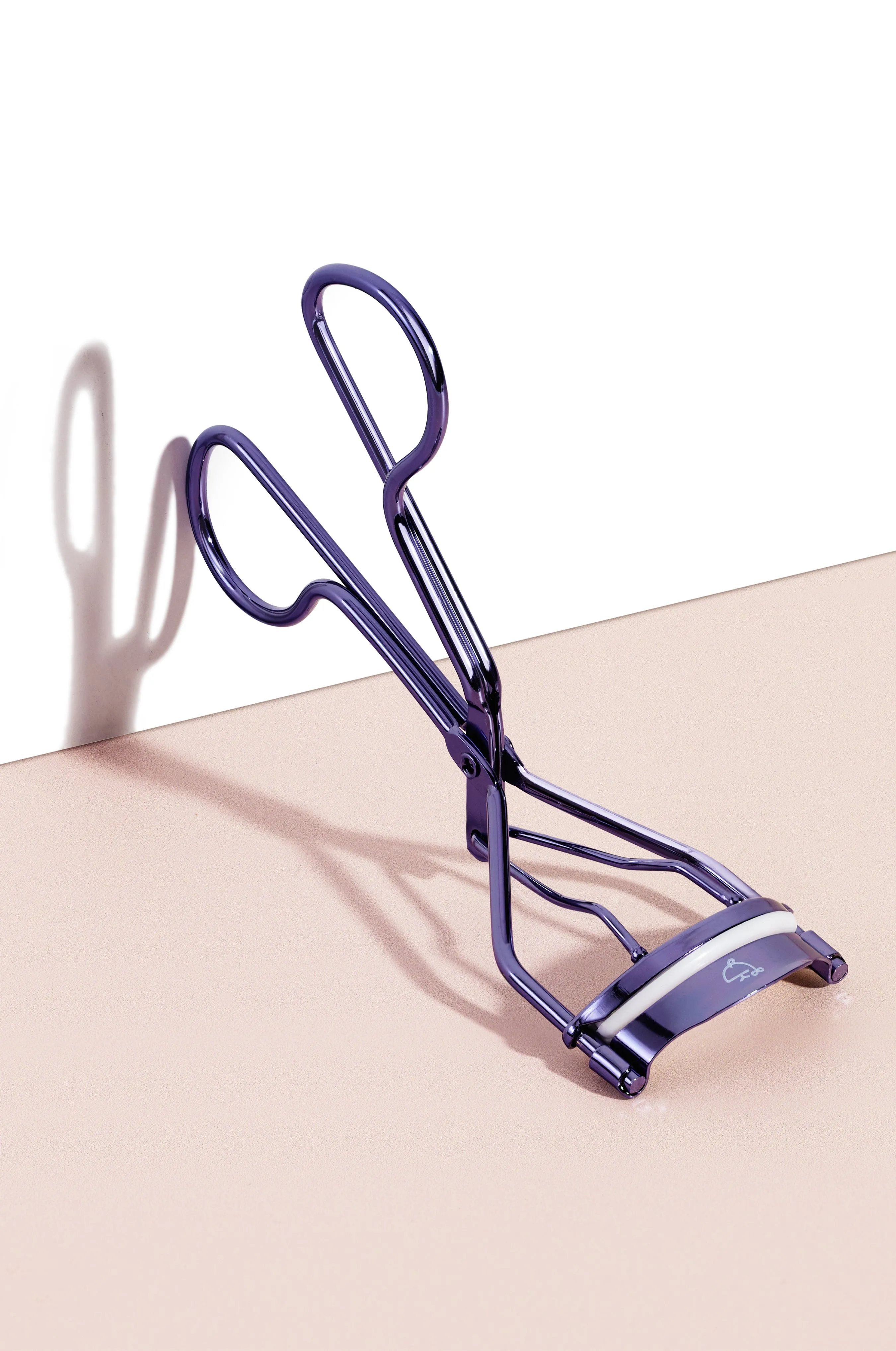 The It Curl Eyelash Curler